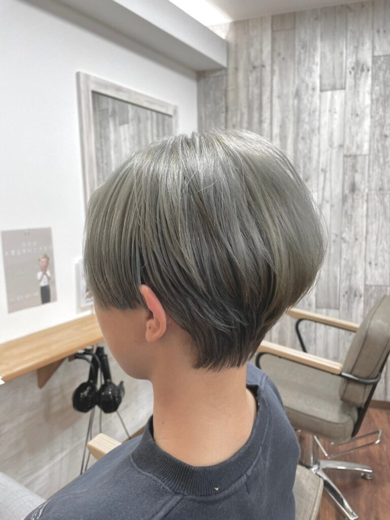 BERRY＿ボブ＿カーキグレージュ＿マッシュショート_20代30代40代