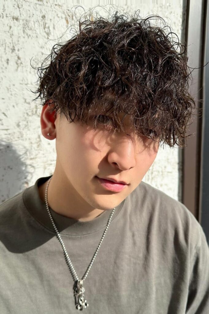 ★BERRYアッシュブラックウルフツーブロック束感パーマ黒髪小顔